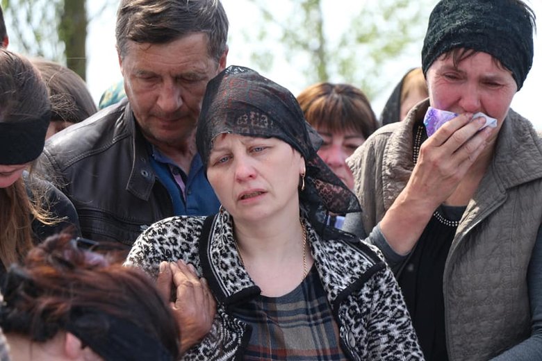 Soldiers of 91st separate regiment of operational support Andrii and Oleksandr Kozyrka, who died in battle with Russian occupiers, were buried in Sumy region 07