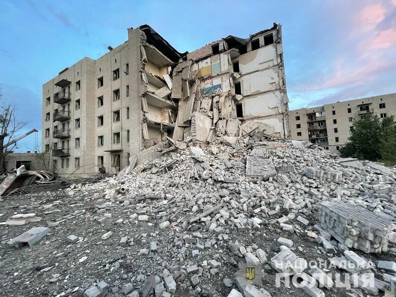 Рашисты нанесли 30 ударов по Донецкой области за сутки. В Часовом Яру идет операция по спасению людей, - Нацполиция 01