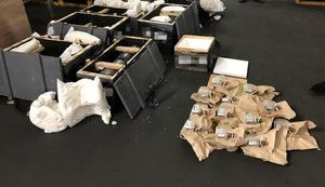 СБУ блокировала нелегальный вывоз за границу комплектующих к бронетехнике и военной авиации на $ 1 млн. ФОТОрепортаж
