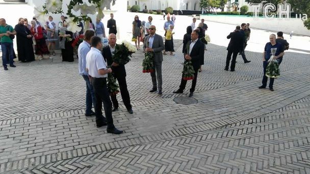 В Киеве прошло прощание с Ириной Бережной 07 В Киеве прошло прощание с Ириной Бережной 07