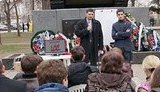 "Русское единство" собрало симферопольских детей под танком. ФОТО