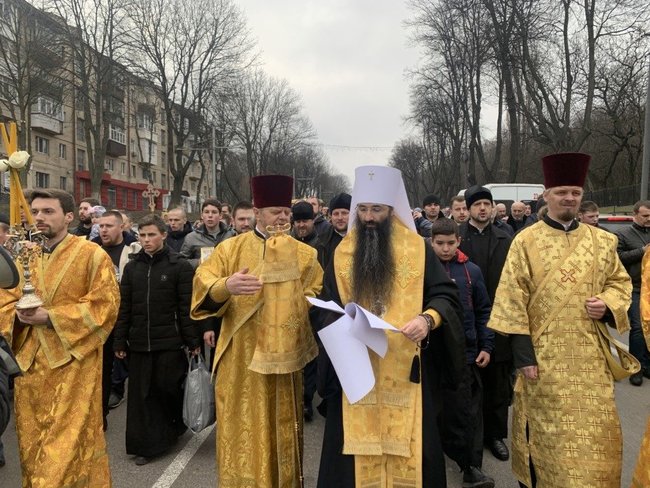 Традиционная реакция церкви, актуальная в условиях распространения коронавируса, - крестный ход прошел в Виннице 07