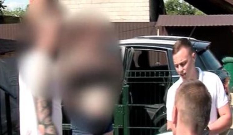 Гражданин Австрии с женой организовали на Виннитчине модельное агентство, где занимались изготовлением порнопродукции с участием детей. ВИДЕО+ФОТОрепортаж