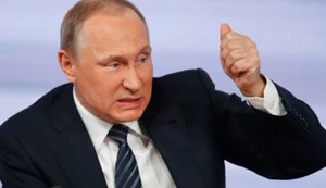 Новый закон позволяет Кремлю вводить армию в другие страны под предлогом "защиты российских граждан"