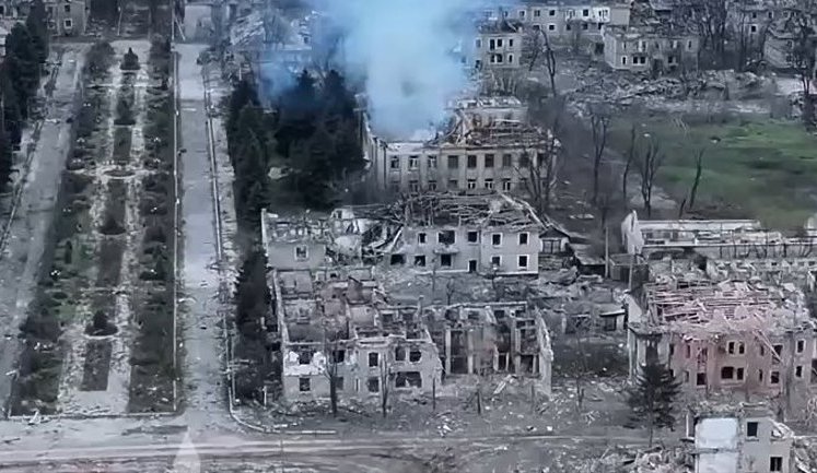Руїни замість життя: понівечене війною місто Білицьке поблизу Покровська. ВIДЕО