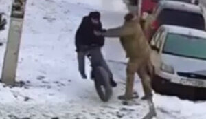 ТЦКшник напал на велосипедиста в Харькове. Подробности