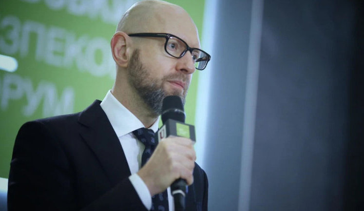 We need not only anti-missile weapons, we need missiles to hit Russia - Yatsenyuk
