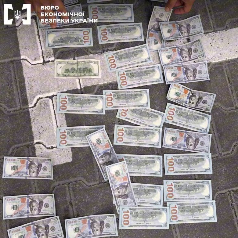 Схема на 50 мільйонів:БЕБ викрило продаж понад 300 "гуманітарних" автомобілів для ЗСУ