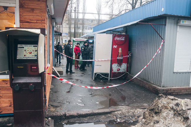Пятирічного хлопчика поранили пострілом на Лісовому масиві в Києві 01