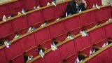 БЮТ с позором выгнал своих депутатов-"кошельков", голосовавших за Налоговый кодекс: Баграева, Васадзе, Буряка...