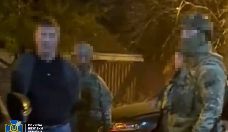 "Extorted" $2.5 million from military man: gang of racketeers, headed by local council deputy, neutralised in Dnipropetrovsk region - SSU. PHOTOS