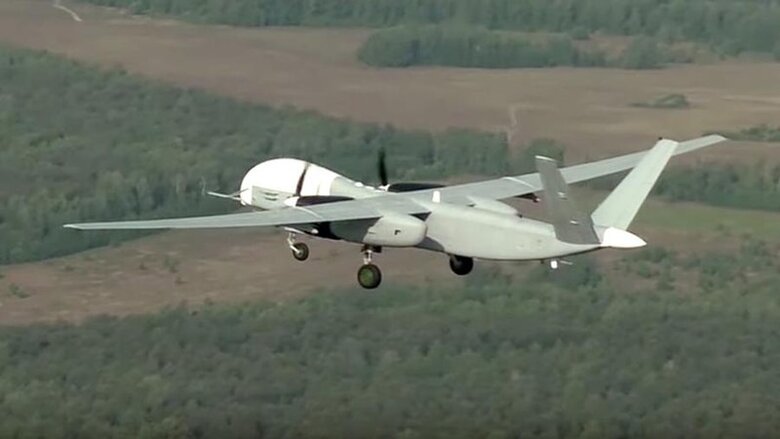 Russian drone crashes into houses in Kazan