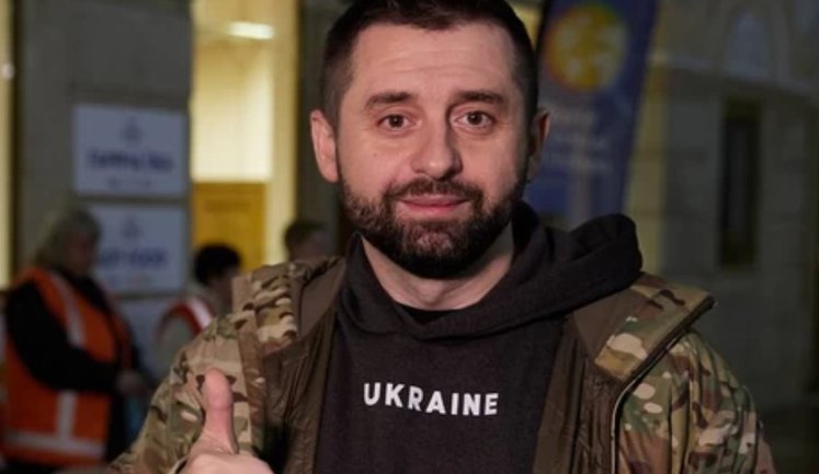Сегодня Рада подтвердила, что может действовать в сложных условиях, - "слуга народа" Арахамия