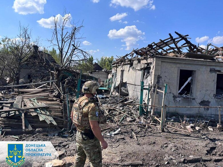 Enemy shelled Avdiivka and surroundings of Toretsk, there are victims, houses are damaged 01