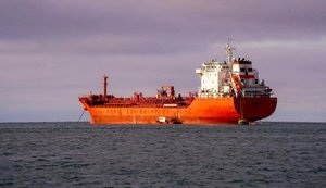 через Ормуз пройшли лише 9 суден за 5 днів