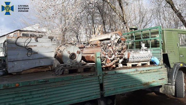 Нелегальне переправлення комплектуючих до бронетехніки через Україну блокували на Львівщині, - контррозвідка 01