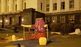 Півню під кабінетом Зеленського зняли голову. ФОТО