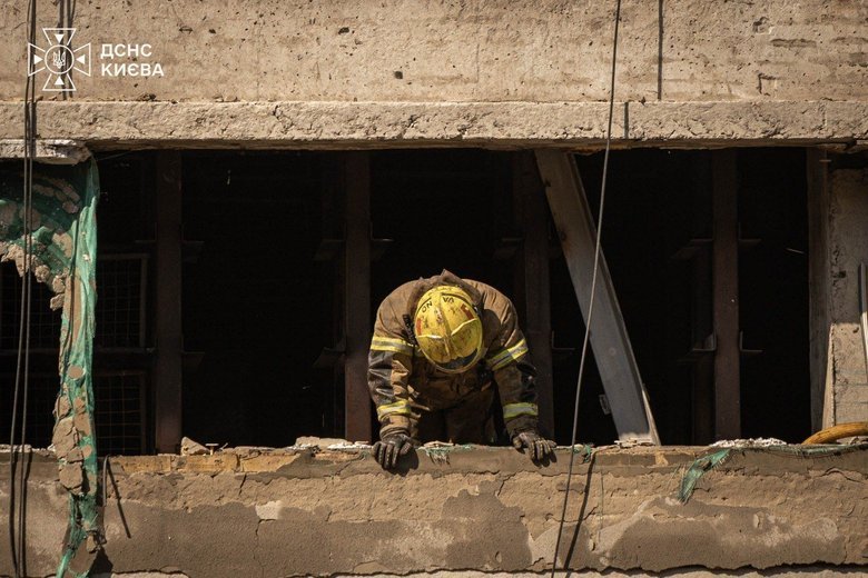 The State Emergency Service has completed the clean-up following the Russian Federation’s night-time attack on Kyiv