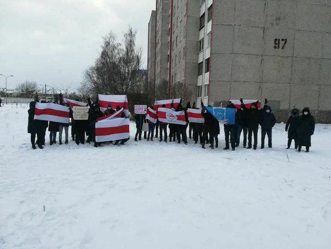 Акции протеста прошли в разных городах Беларуси, силовики задержали не менее 10 человек 07