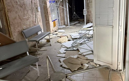 Рашисти пошкодили Консультативно-діагностичний центр у Києві: без постраждалих. ФОТОрепортаж
