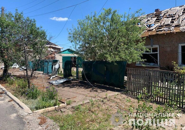 Росіяни завдали ракетного удару по Кураховому. Під обстрілом опинились ще 14 населених пунктів Донеччини. Серед загиблих і постраждалих є діти, - Нацполіція 06 Росіяни завдали ракетного удару по Кураховому. Під обстрілом опинились ще 14 населених пунктів Донеччини. Серед загиблих і постраждалих є діти, - Нацполіція 06