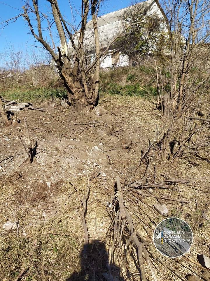 Российские войска дважды обстреляли из минометов жилые дома в Гранитном на Донетчине, - прокуратура 03