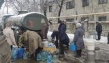 Украинские воины подвезли запас питьевой воды для жителей Торецка. ФОТОрепортаж