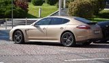 Заместитель председателя ОАСК Аблов ездит на "золотом" Porsche. ФОТО
