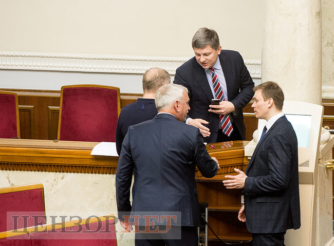 Листування Купрія про яхту, обійми Лозового і Бахтєєвої, черга до Гройсмана, - день роботи ВР 22 березня 08