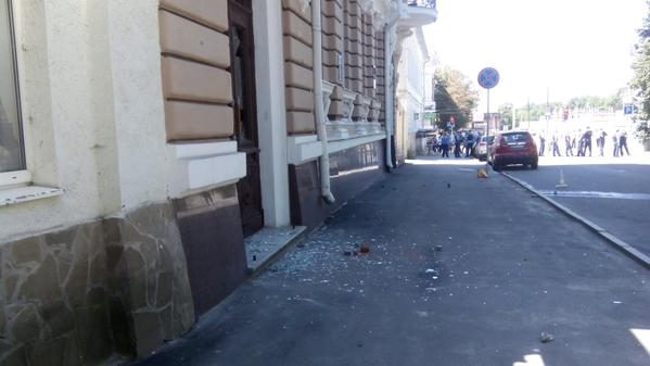 нападение офис на добкина