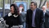 Регионал Кивалов повредил ногу катаясь на лыжах с двумя красотками. ФОТОрепортаж