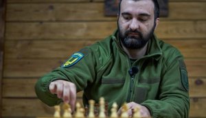 Від бліндажів Авдіївки до золота Європи: як гросмейстер Ігор Коваленко після років на передовій допоміг збірній України стати чемпіонами