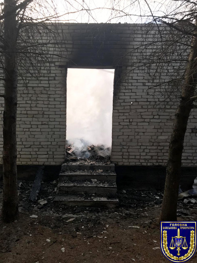 Військова прокуратура назвала коротке замикання причиною пожежі у військовій частині на Львівщині 01