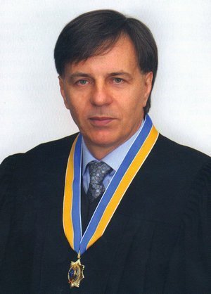 Екссуддя Вищого госпсуду Володимир Карабань
