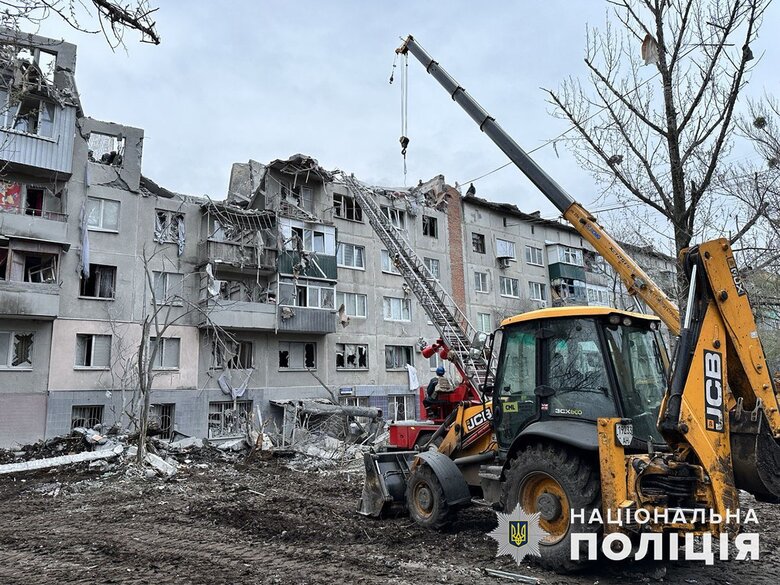Последствия вражеских обстрелов Донецкой области 09