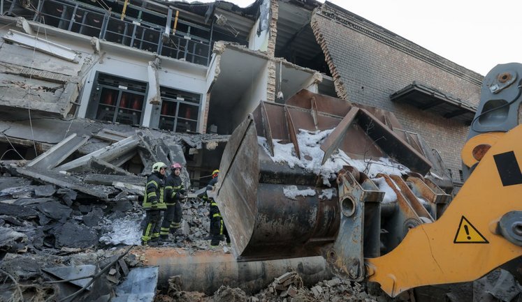 Пошкоджені обстрілом ТЕЦ-5 і ТЕЦ-6 запустять протягом двох діб, – Шмигаль