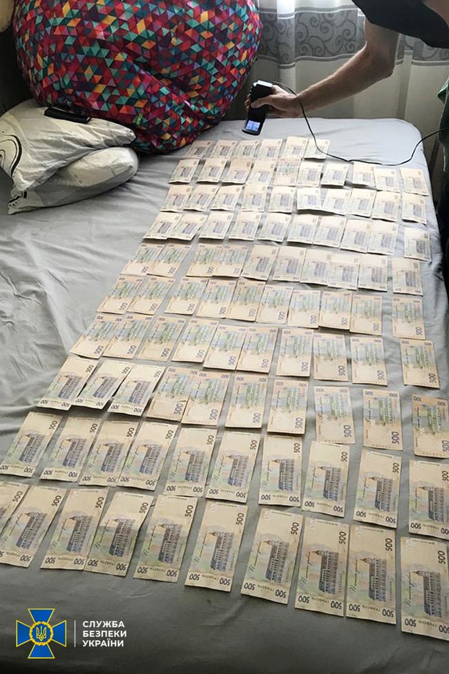 Группировку, обложившую данью бизнесменов, разоблачили на Харьковщине, - СБУ 12