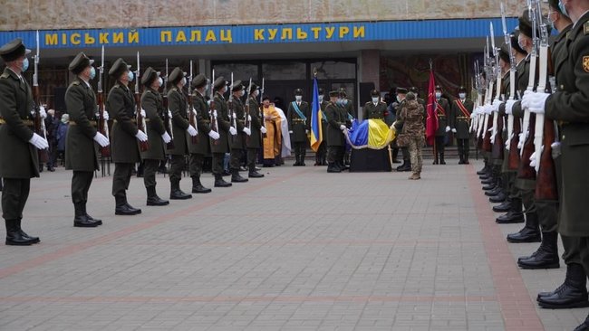 Воина 72-й ОМБ Минкина, погибшего на Донбассе, похоронили в Фастове под Киевом 06