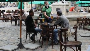 Послаблення карантину для закладів культури діятимуть лише в "жовтій" зоні, - Ткаченко