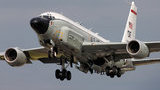 Американський літак-розвідник патрулює узбережжя біля окупованого Криму