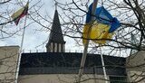 В Литве вандалы повалили украинские флаги
