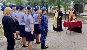 Діючий ієрей Запорізької єпархії УПЦ освятив катівню окупантів у Бердянську. ФОТО