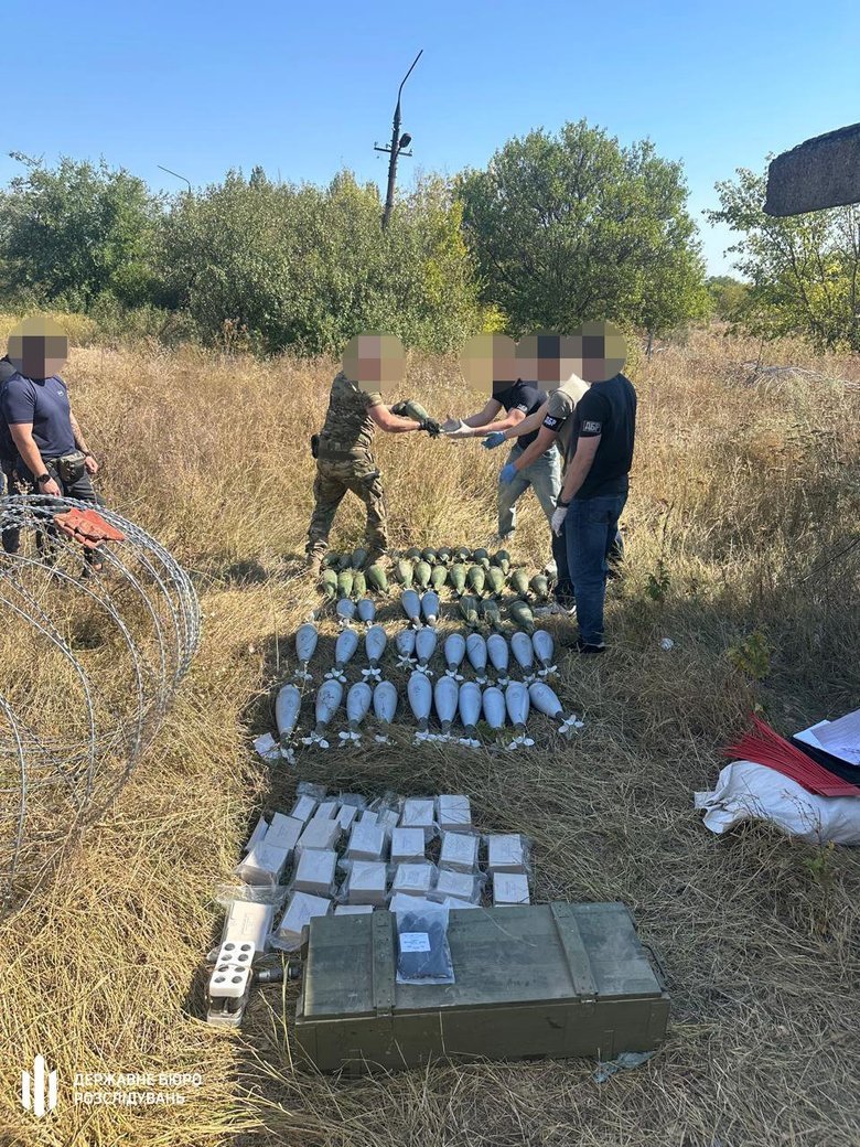 Офіцер обікрав власну частину