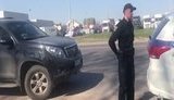 Вінницькі патрульні за 5 хвилин знайшли вкрадений елітний автомобіль. ВIДЕО