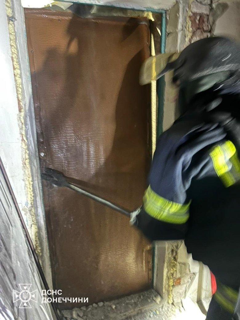 Российский удар по Краматорску: двое раненых и разрушения