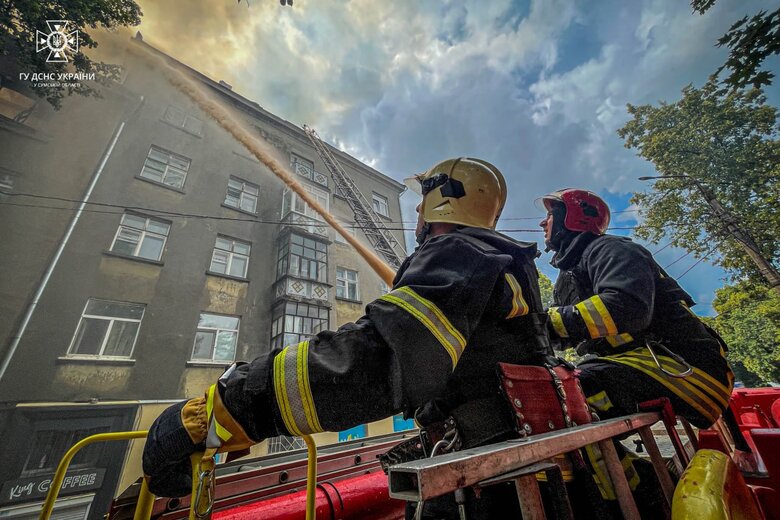 Наслідки атаки дронами на Суми: є значні руйнування у середмісті 02