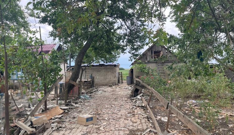 Russian strike on Novodanylivka in Zaporizhizha: woman’s body was found in destroyed house, another person may be trapped under rubble