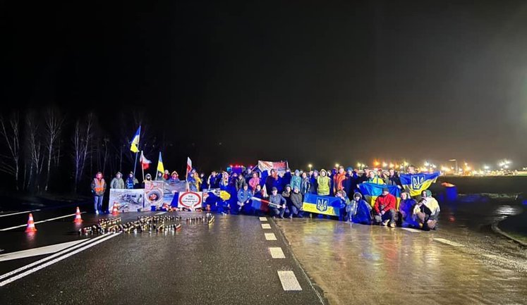 New EU sanctions against Russia: all trucks from Russia and Belarus must leave EU territory by April 16. VIDEO