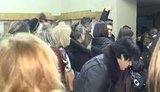 В налоговых инспекциях огромные очереди. Предприниматели возмущены: "Пусть Азаров и Янукович сами держат мелкий бизнес". ВИДЕО.