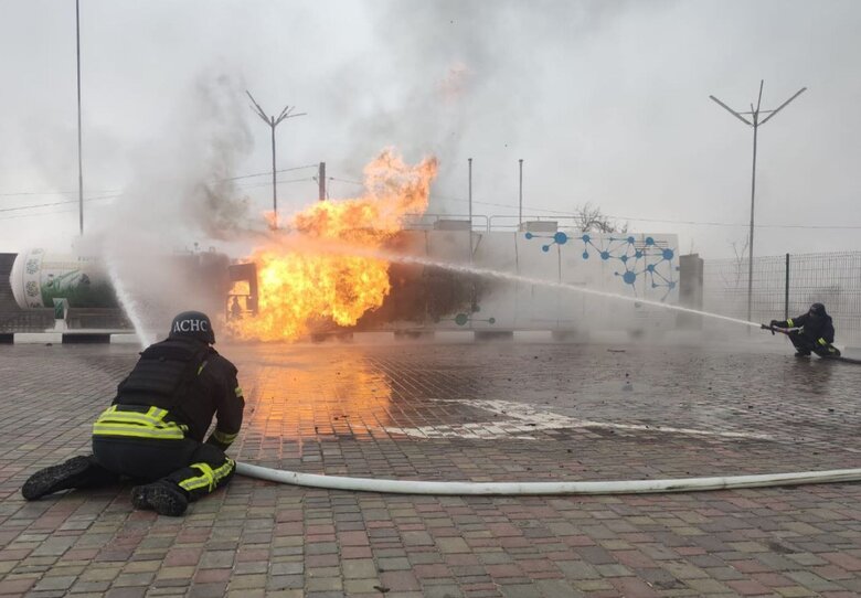 Наслідки обстрілів Нікопольщини